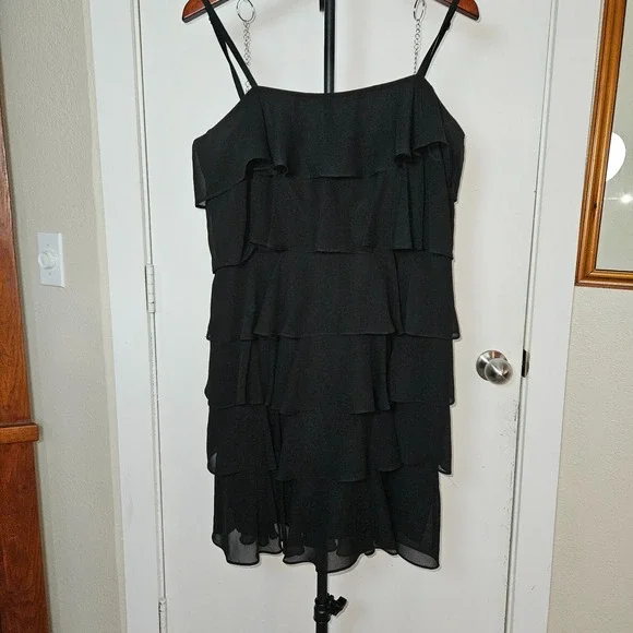 LOFT Womens Black Tiered Ruffle Dress Size 12 Sleeveless Holiday Cocktail LBD - Picture 2 of 6